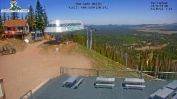 Weather camera view of Sunrise Park Resort 10650 ft elev.