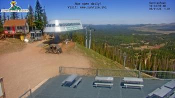 Weather camera view of Sunrise Park Resort 10650 ft elev.