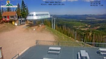 Weather camera view of Sunrise Park Resort 10650 ft elev.