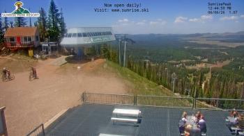 Weather camera view of Sunrise Park Resort 10650 ft elev.
