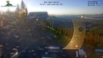 Weather camera view of Sunrise Park Resort 10650 ft elev.
