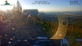Weather camera view of Sunrise Park Resort 10650 ft elev.