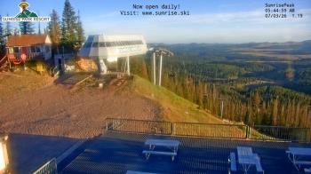 Weather camera view of Sunrise Park Resort 10650 ft elev.