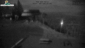 Weather camera view of Sunrise Park Resort 10650 ft elev.