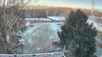 Weather camera view of German School of Washington.