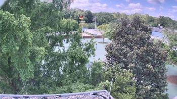 Weather camera view of German School of Washington.