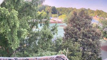 Weather camera view of German School of Washington.