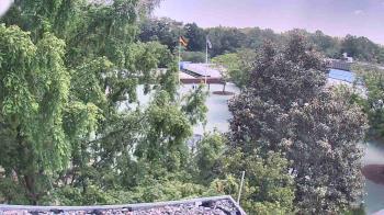 Weather camera view of German School of Washington.