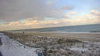 Weather camera view of Boardwalk Plaza Hotel.