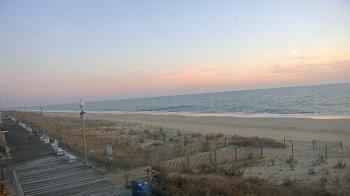 Weather camera view of Boardwalk Plaza Hotel.