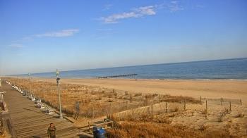 Weather camera view of Boardwalk Plaza Hotel.