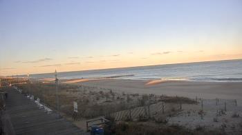 Weather camera view of Boardwalk Plaza Hotel.