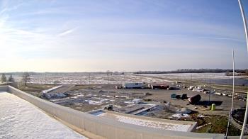 Weather camera view of North Putnam MS.