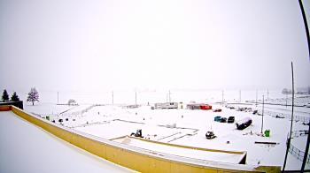 Weather camera view of North Putnam MS.