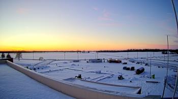 Weather camera view of North Putnam MS.