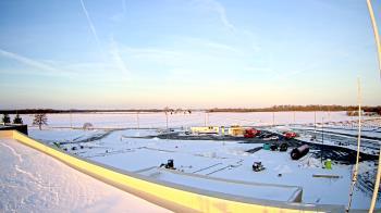 Weather camera view of North Putnam MS.