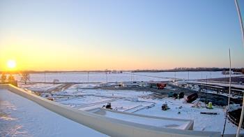 Weather camera view of North Putnam MS.