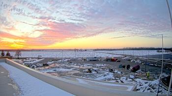 Weather camera view of North Putnam MS.