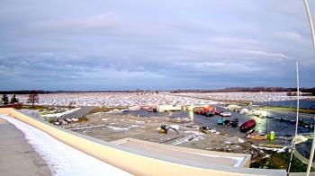 Weather camera view of North Putnam MS.