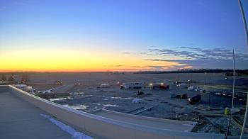 Weather camera view of North Putnam MS.