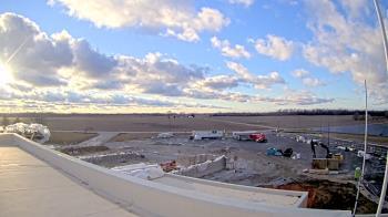 Weather camera view of North Putnam MS.