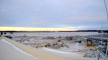 Weather camera view of North Putnam MS.