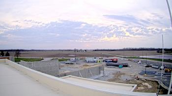 Weather camera view of North Putnam MS.