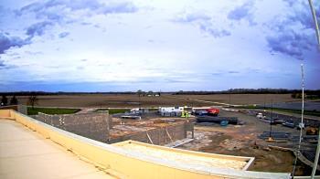 Weather camera view of North Putnam MS.