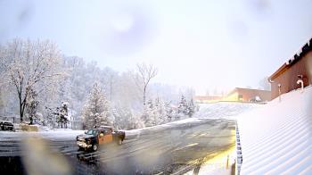 Weather camera view of Rockland County Highway Garage.