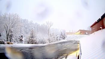 Weather camera view of Rockland County Highway Garage.