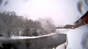 Weather camera view of Rockland County Highway Garage.