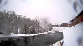 Weather camera view of Rockland County Highway Garage.