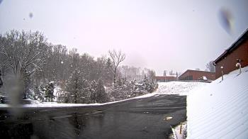 Weather camera view of Rockland County Highway Garage.