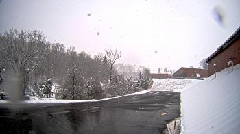 Weather camera view of Rockland County Highway Garage.