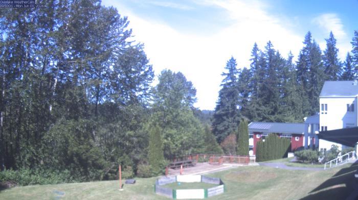 Weather camera view of The Overlake School.