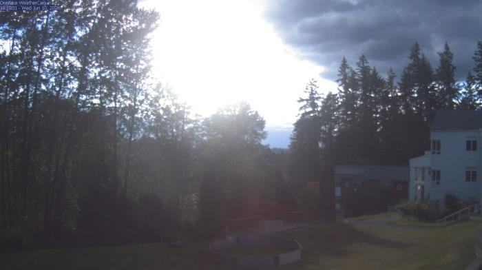 Weather camera view of The Overlake School.