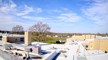 Weather camera view of Riverhead MS.