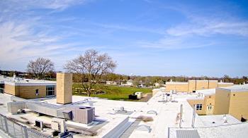 Weather camera view of Riverhead MS.