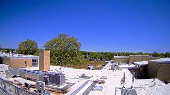 Weather camera view of Riverhead MS.