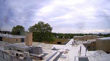 Weather camera view of Riverhead MS.