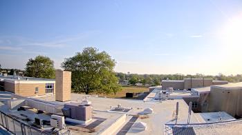 Weather camera view of Riverhead MS.