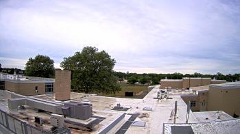 Weather camera view of Riverhead MS.