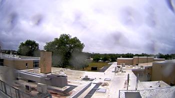 Weather camera view of Riverhead MS.