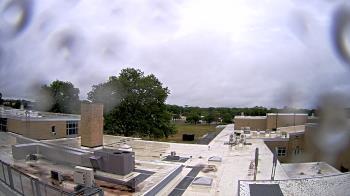 Weather camera view of Riverhead MS.