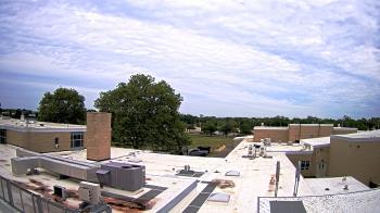 Weather camera view of Riverhead MS.
