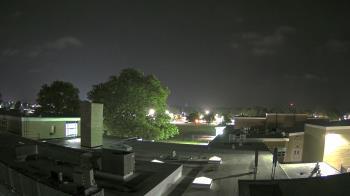 Weather camera view of Riverhead MS.