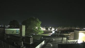 Weather camera view of Riverhead MS.
