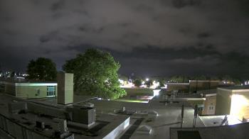 Weather camera view of Riverhead MS.