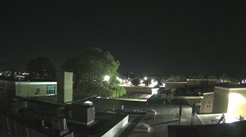 Weather camera view of Riverhead MS.