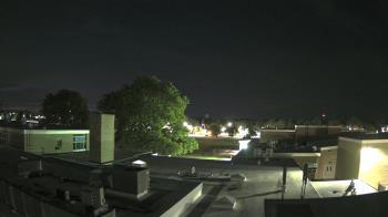 Weather camera view of Riverhead MS.
